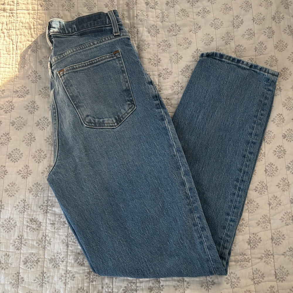 Abercrombie Ultra High Rise 90s Straight Jean
